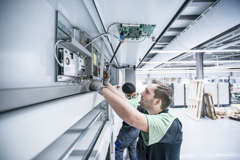 Logistics BusinessReducing Downtime In Logistics With Preventive Maintenance