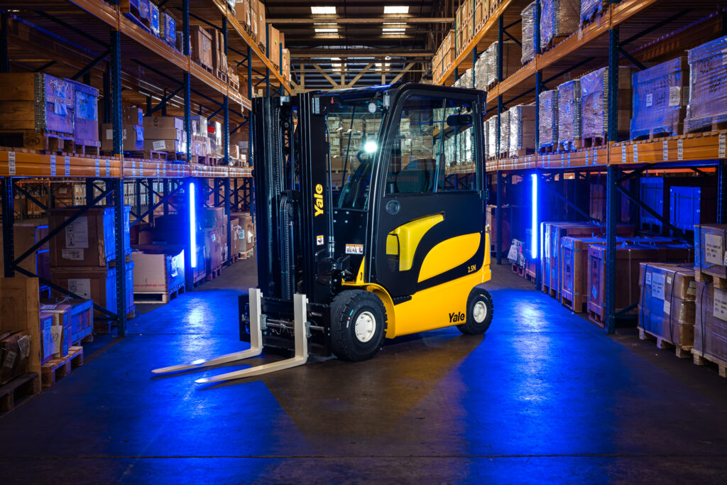 Logistics BusinessNew Electric Series Forklift Introduced