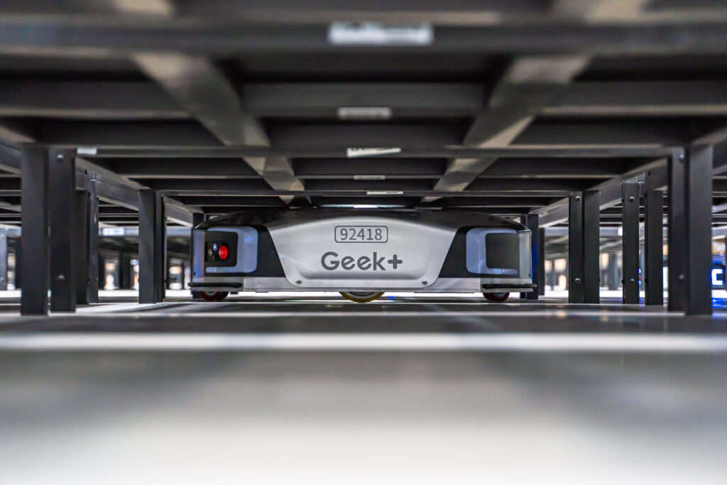 Logistics BusinessShelf-To-Person Robots Deployed for Order Fulfilment
